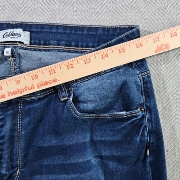 California Vintage Jeans Women's 16 (W34 L26) Med Wash Tapered Cut Distressed - Picture 14 of 16